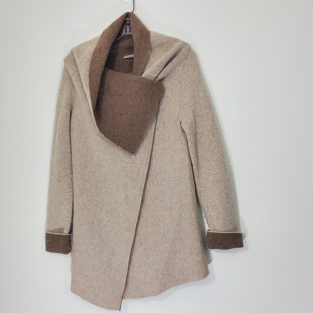 Chiaramente Two-Tone Italian Wool Cape Coat - Neutral Tan & Brown. Size Small